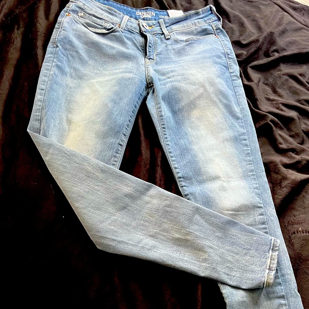 Levi’s Denizen low-rise jegging